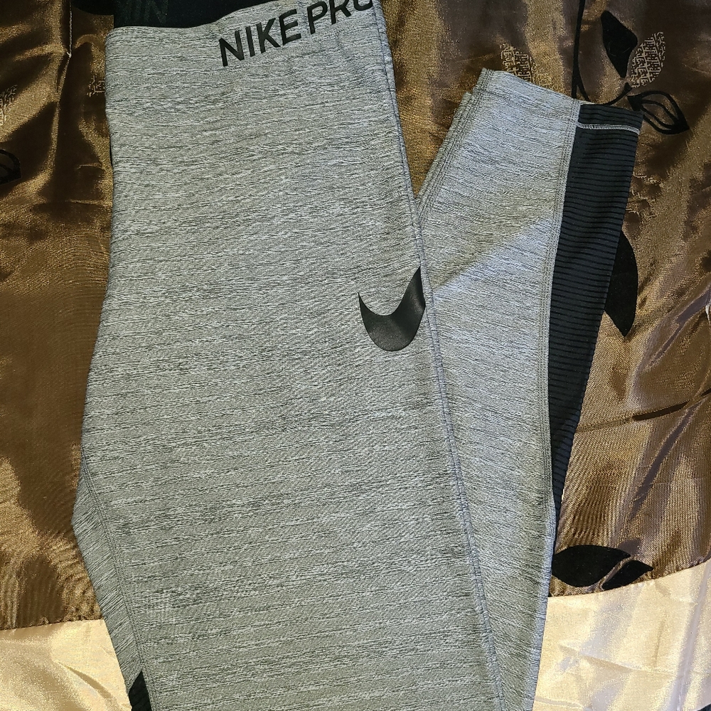 Nike pro leggings